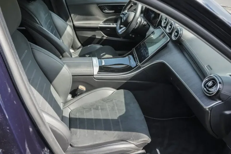 Mercedes-Benz C 300 din 2023 cu 52.031 km - oferta MER120828 - foto 6