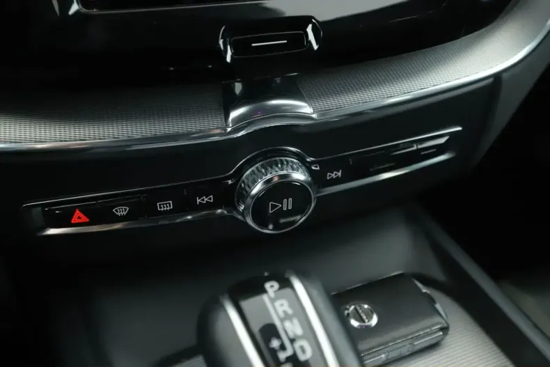 Volvo XC60 din 2020 cu 75.580 km - oferta VOL120840 - foto 15