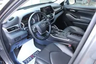 Toyota Highlander din 2022 cu 63.403 km - oferta TOY120841 - foto 10