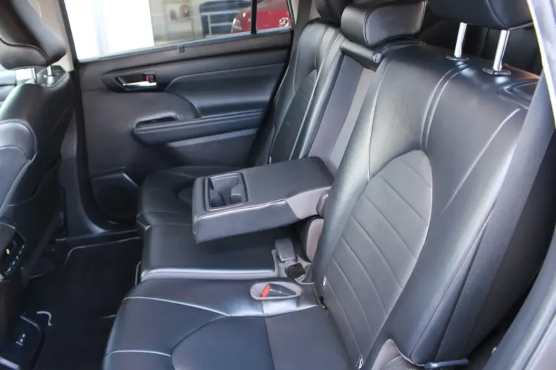 Toyota Highlander din 2022 cu 63.403 km - oferta TOY120841 - foto 12