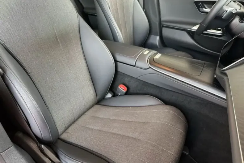 Mercedes-Benz E 220 din 2024 cu 55.416 km - oferta MER120849 - foto 7