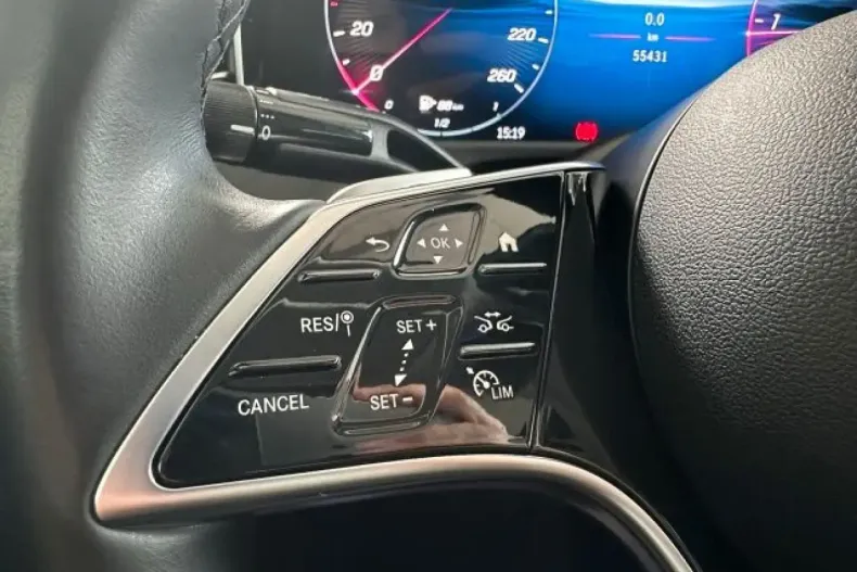 Mercedes-Benz E 220 din 2024 cu 55.416 km - oferta MER120849 - foto 17