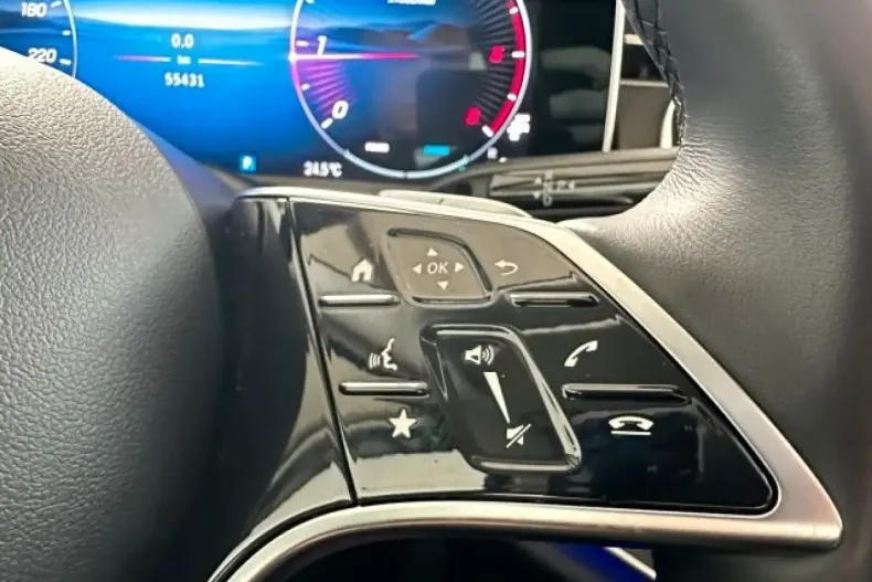 Mercedes-Benz E 220 din 2024 cu 55.416 km - oferta MER120849 - foto 18