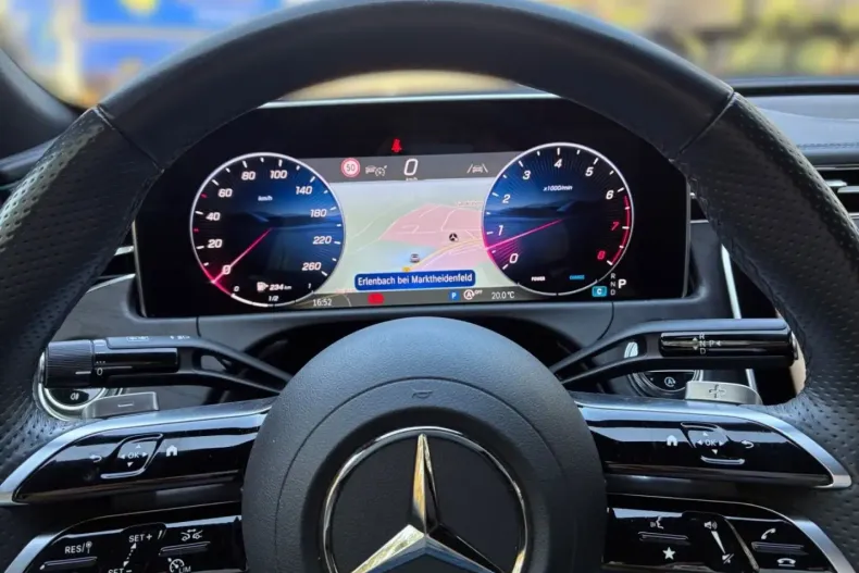 Mercedes-Benz E 200 din 2024 cu 46.250 km - oferta MER120851 - foto 8