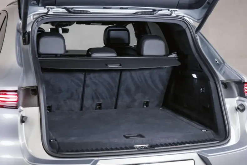 Porsche Cayenne din 2024 cu 29.100 km - oferta POR120853 - foto 31