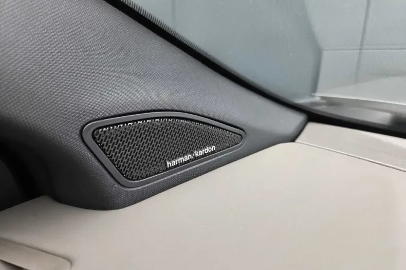 Volkswagen Amarok din 2024 cu 12.680 km - oferta VOL120856 - foto 16