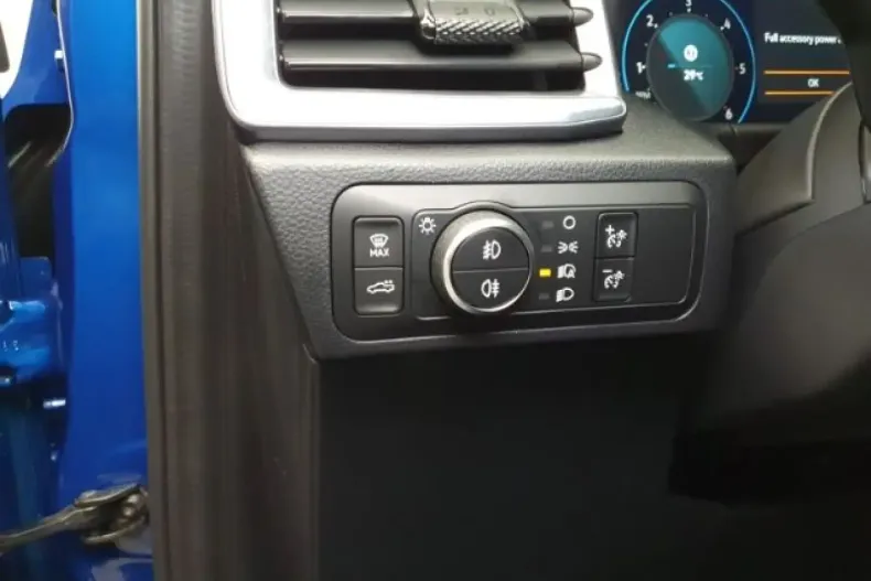 Volkswagen Amarok din 2024 cu 10.287 km - oferta VOL120857 - foto 17