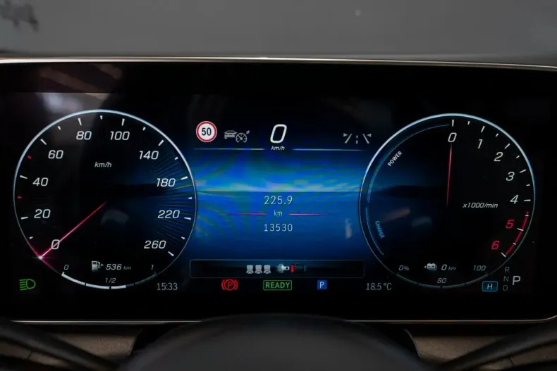 Mercedes-Benz GLC 300 din 2023 cu 13.530 km - oferta MER120860 - foto 9