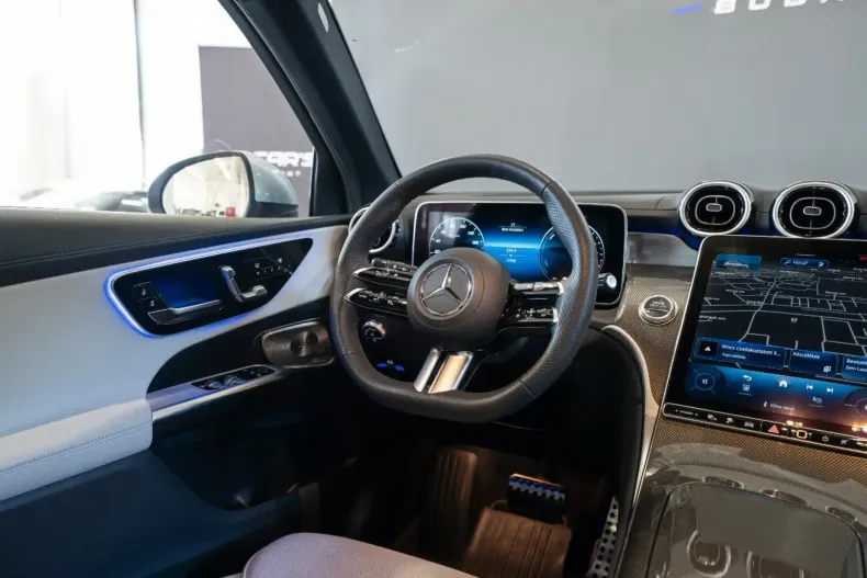 Mercedes-Benz GLC 300 din 2023 cu 13.530 km - oferta MER120860 - foto 12