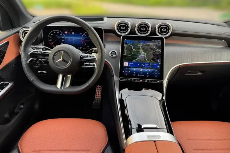 Mercedes-Benz GLC 300 din 2024 cu 19.374 km - oferta MER120872 - foto 11