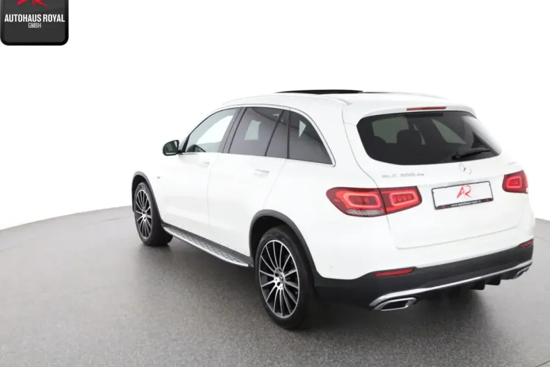 Mercedes-Benz GLC 300 din 2021 cu 84.840 km - oferta MER120879 - foto 3
