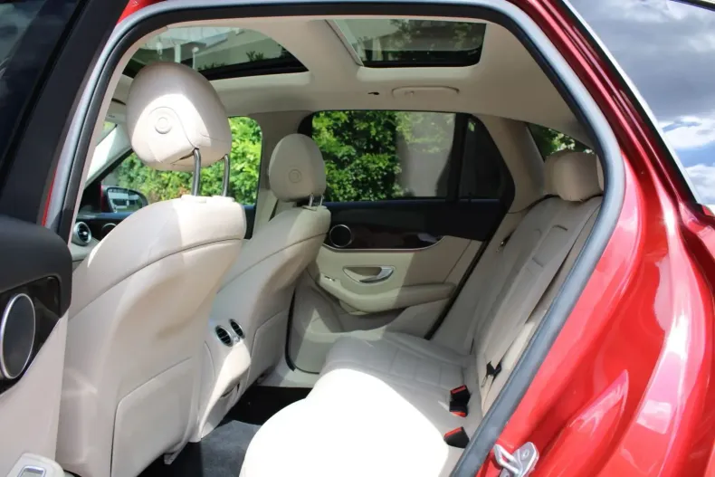 Mercedes-Benz GLC 300 din 2021 cu 34.297 km - oferta MER120881 - foto 13