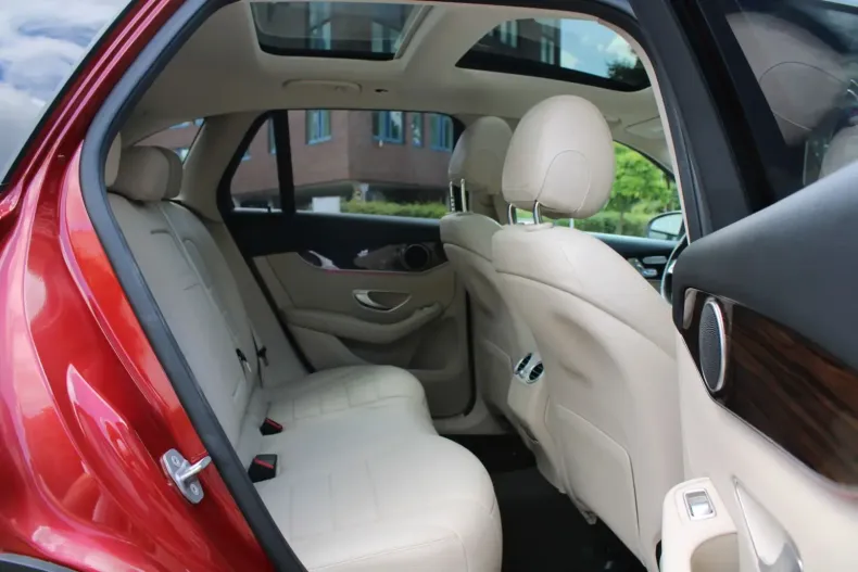 Mercedes-Benz GLC 300 din 2021 cu 34.297 km - oferta MER120881 - foto 15