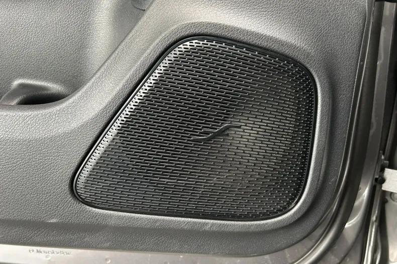 Mercedes-Benz CLA 250 din 2023 cu 24.337 km - oferta MER120882 - foto 14