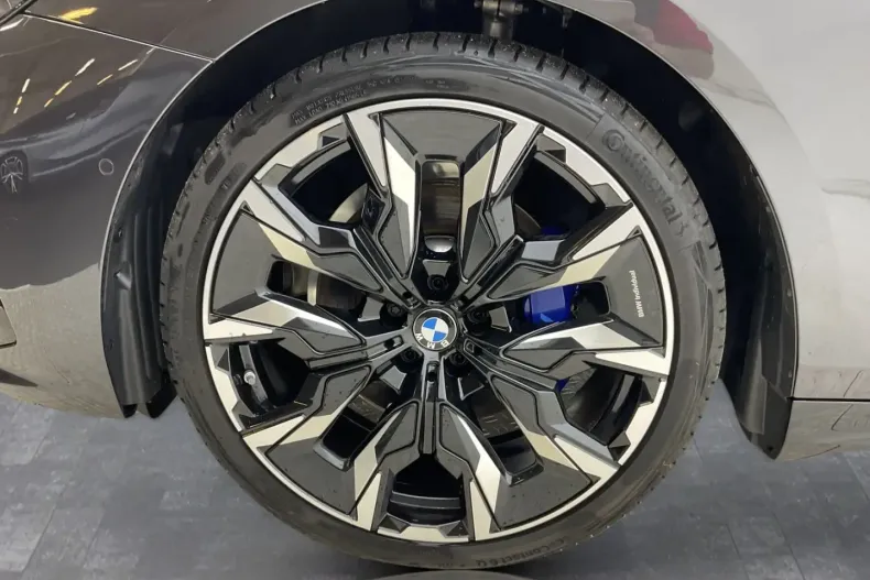 BMW 520 din 2024 cu 3.000 km - oferta BMW120888 - foto 7