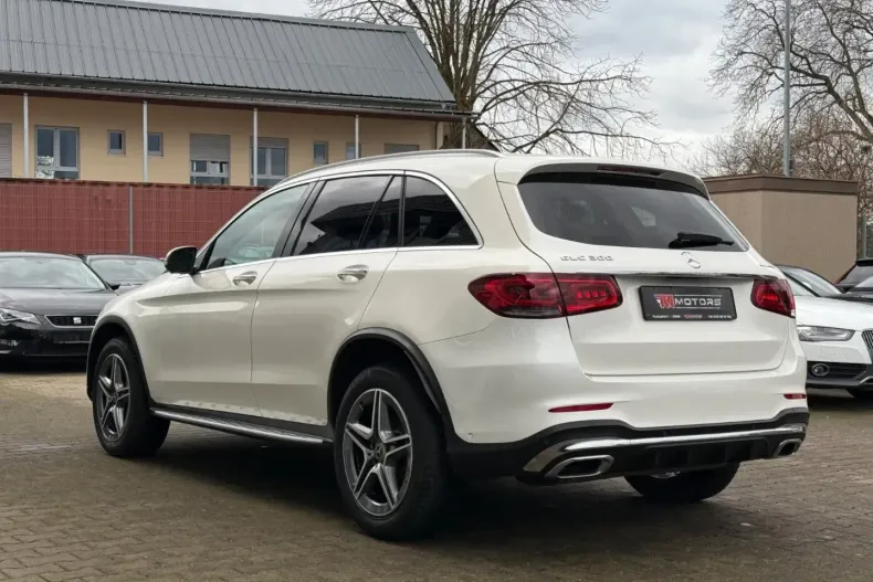 Mercedes-Benz GLC 300 din 2020 cu 58.700 km - oferta MER120892 - foto 3