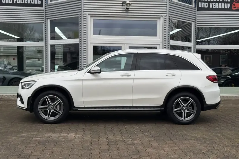 Mercedes-Benz GLC 300 din 2020 cu 58.700 km - oferta MER120892 - foto 6