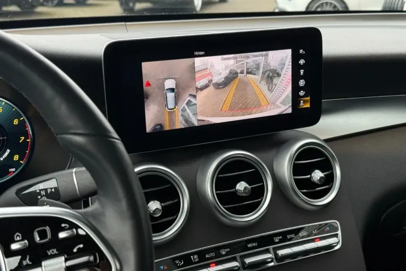 Mercedes-Benz GLC 300 din 2020 cu 58.700 km - oferta MER120892 - foto 16