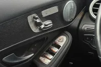 Mercedes-Benz GLC 300 din 2020 cu 58.700 km - oferta MER120892 - foto 17