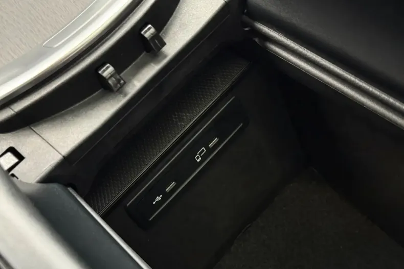 Mercedes-Benz GLC 300 din 2020 cu 58.700 km - oferta MER120892 - foto 20