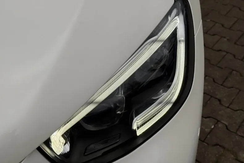 Mercedes-Benz GLC 300 din 2020 cu 58.700 km - oferta MER120892 - foto 24