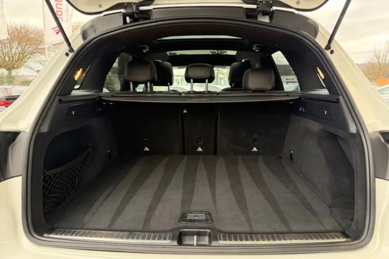 Mercedes-Benz GLC 300 din 2020 cu 58.700 km - oferta MER120892 - foto 29