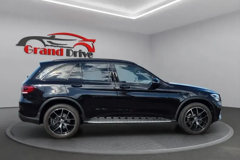 Mercedes-Benz GLC 300 din 2021 cu 52.450 km - oferta MER120893 - foto 8