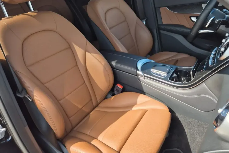 Mercedes-Benz GLC 300 din 2021 cu 52.450 km - oferta MER120893 - foto 10