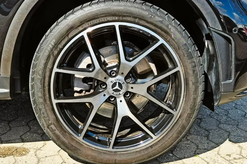 Mercedes-Benz GLC 300 din 2021 cu 52.450 km - oferta MER120893 - foto 20