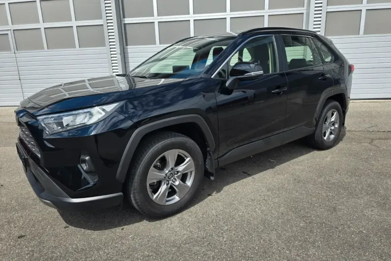 Toyota RAV4 din 2023 cu 25.700 km - oferta TOY120895 - foto 1