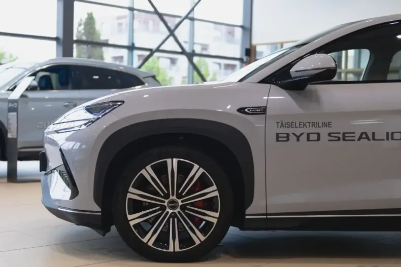 BYD SEALION 7 din 2025 cu 14.000 km - oferta BYD120899 - foto 5