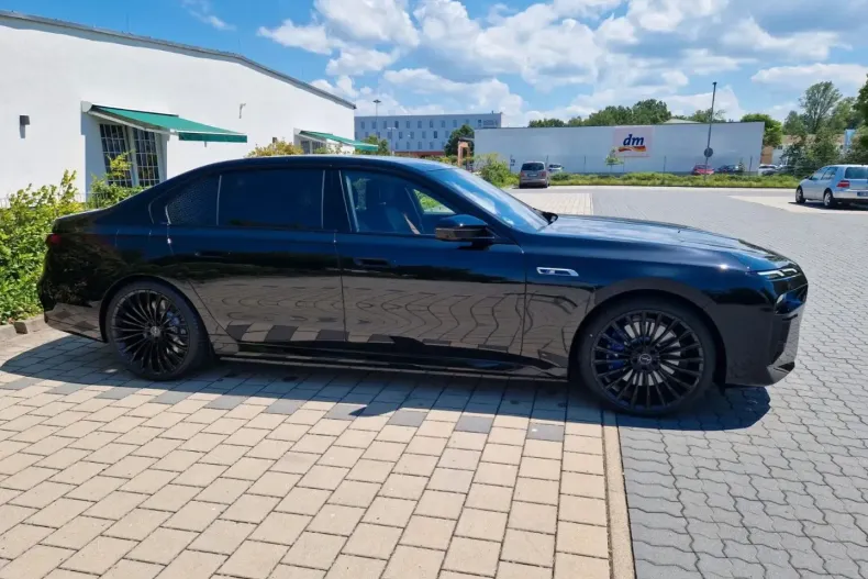 BMW 760 din 2024 cu 4.000 km - oferta BMW120905 - foto 7