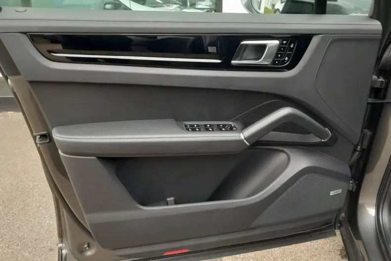 Porsche Cayenne din 2020 cu 49.900 km - oferta POR120910 - foto 14