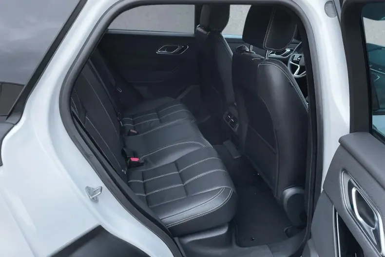 Land Rover Range Rover Velar din 2023 cu 35.000 km - oferta LAN120912 - foto 5