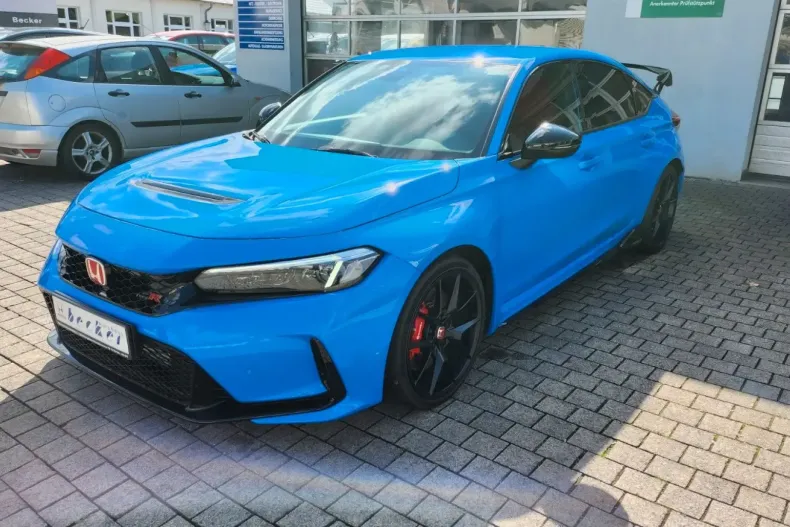 Honda Civic din 2024 cu 2.700 km - oferta HON120913 - foto 1