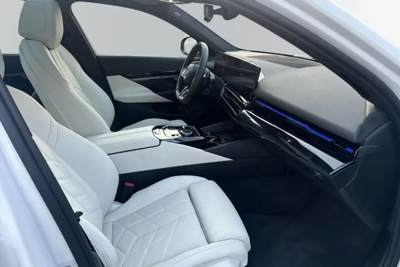 BMW 520 din 2024 cu 15.550 km - oferta BMW120920 - foto 8