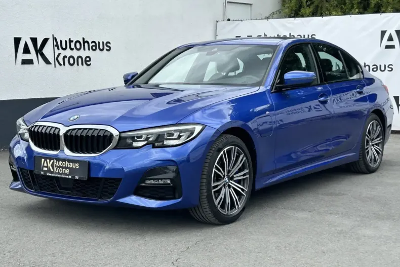 BMW 330 din 2020 cu 75.200 km - oferta BMW120930 - foto 1