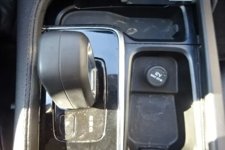 Volvo XC90 din 2021 cu 61.236 km - oferta VOL120933 - foto 16