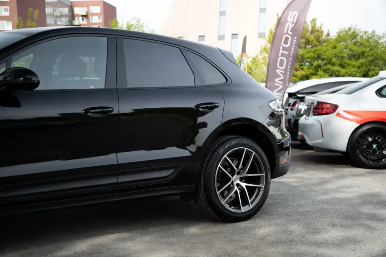 Porsche Macan din 2023 cu 11.920 km - oferta POR120936 - foto 14