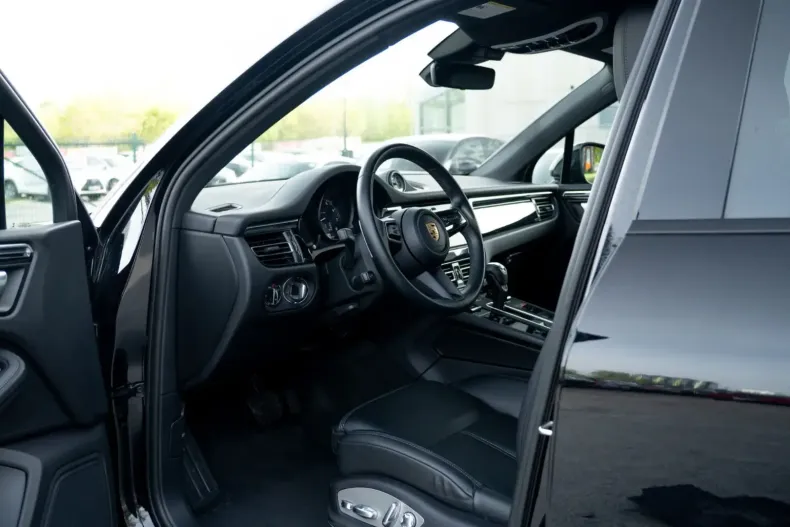 Porsche Macan din 2023 cu 11.920 km - oferta POR120936 - foto 23