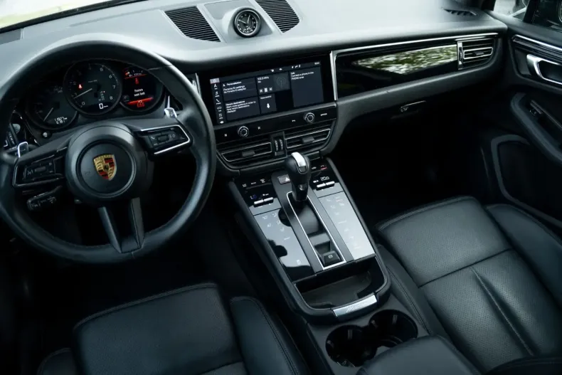 Porsche Macan din 2023 cu 11.920 km - oferta POR120936 - foto 28