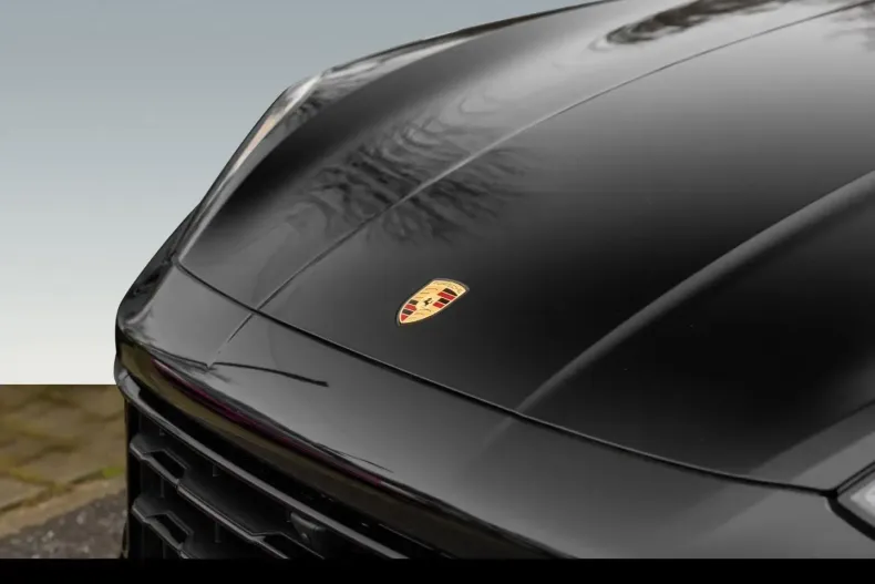 Porsche Cayenne din 2025 cu 4.950 km - oferta POR120937 - foto 2