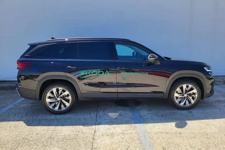 Skoda Kodiaq din 2025 cu 5.900 km - oferta SKO120942 - foto 6