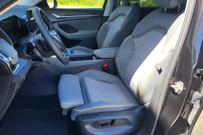 Skoda Kodiaq din 2025 cu 5.900 km - oferta SKO120942 - foto 9