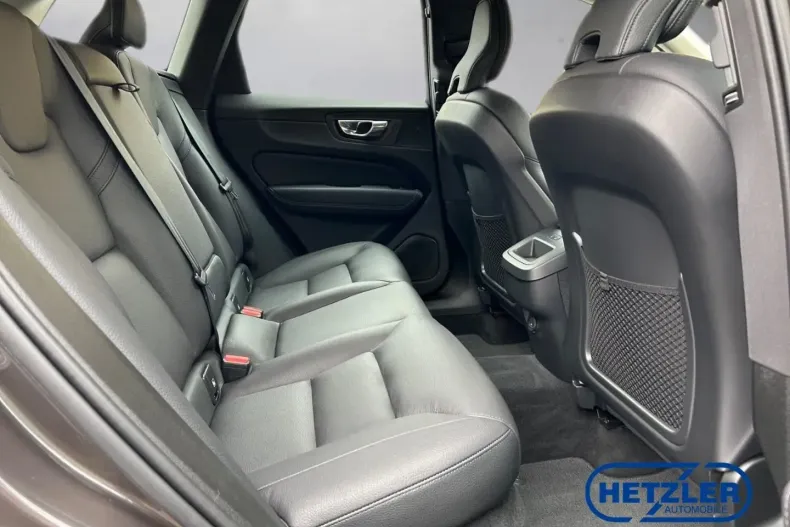 Volvo XC60 din 2022 cu 34.250 km - oferta VOL120945 - foto 13