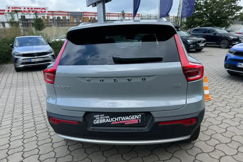 Volvo XC40 din 2024 cu 8.044 km - oferta VOL120946 - foto 5