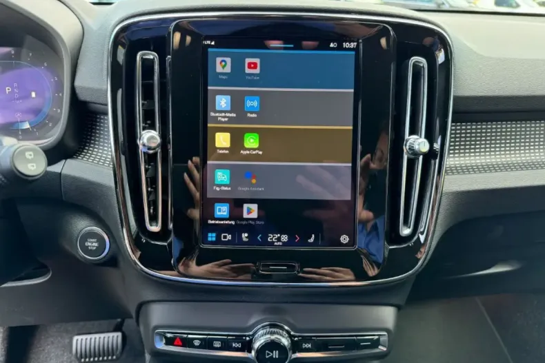 Volvo XC40 din 2024 cu 8.044 km - oferta VOL120946 - foto 12