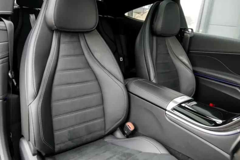 Mercedes-Benz CLE 300 din 2023 cu 6.200 km - oferta MER120952 - foto 6