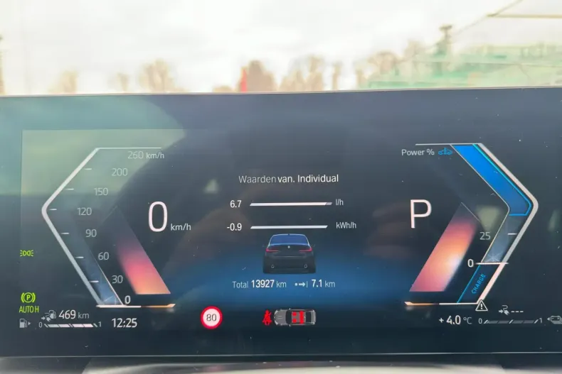 BMW 330 din 2024 cu 13.927 km - oferta BMW120953 - foto 11