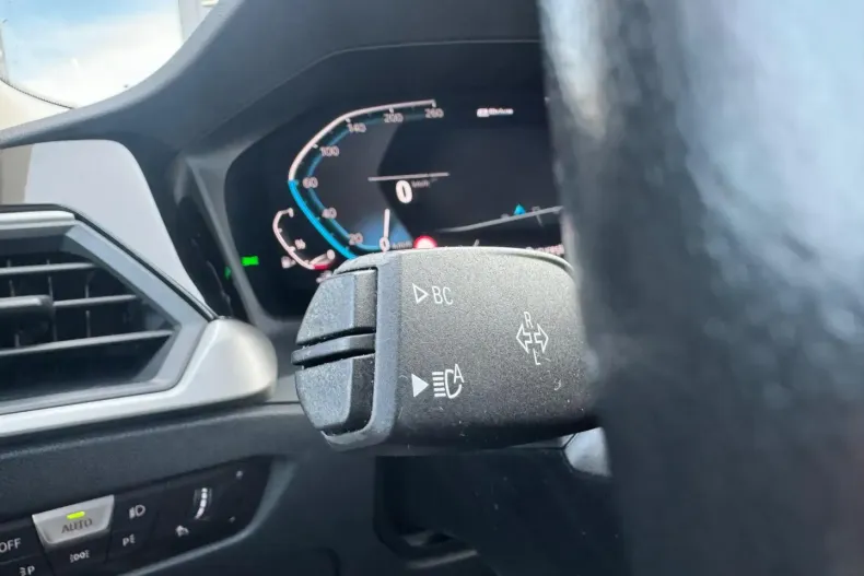 BMW 330 din 2020 cu 69.822 km - oferta BMW120955 - foto 18